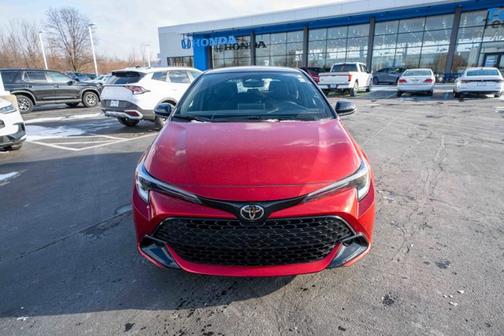 2025 Toyota Corolla Hatchback SE
