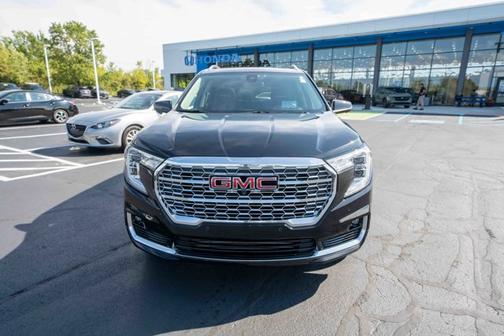 2024 GMC Terrain Denali