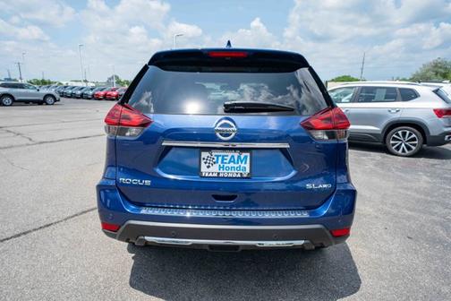 2020 Nissan Rogue SL