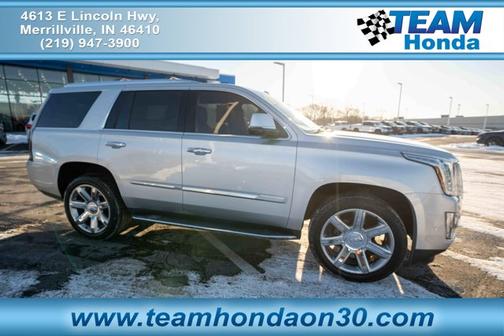 2017 Cadillac Escalade Luxury