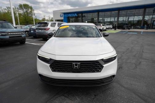 Platinum White Pearl 2024 Honda Accord Hybrid Sport