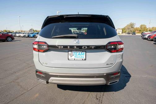 2023 Honda Pilot Elite