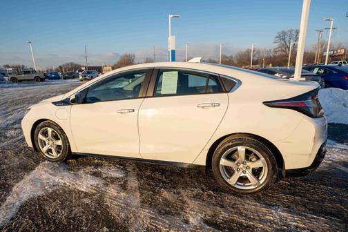 2017 Chevrolet Volt LT