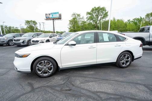 Platinum White Pearl 2025 Honda Accord Hybrid EX-L