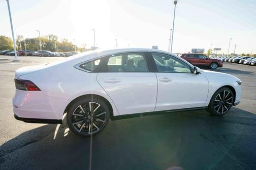 2025 Honda Accord Hybrid Touring
