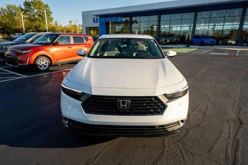 2025 Honda Accord Hybrid Touring