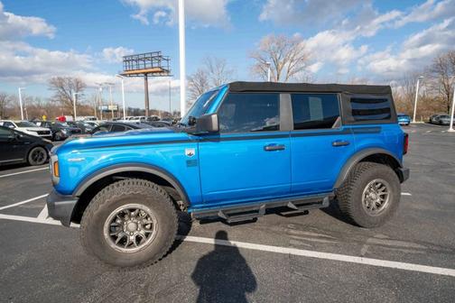 Velocity Blue Metallic 2021 Ford Bronco Big Bend
