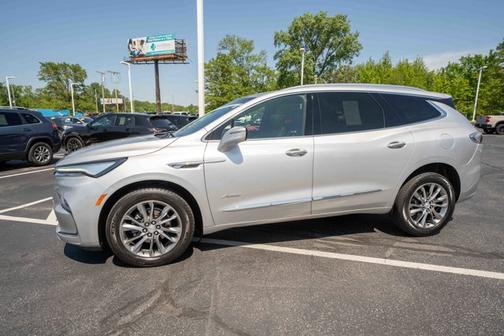 Quicksilver Metallic 2022 Buick Enclave Avenir