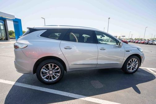 Quicksilver Metallic 2022 Buick Enclave Avenir
