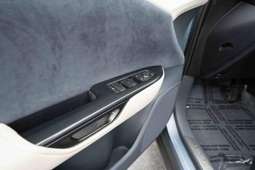 Iridium 2023 Lexus RZ 450e Luxury