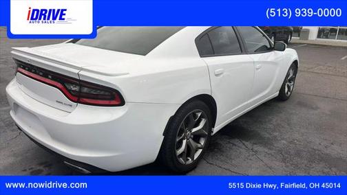 2016 Dodge Charger SXT