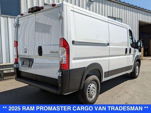 2025 RAM ProMaster 1500 Low Roof