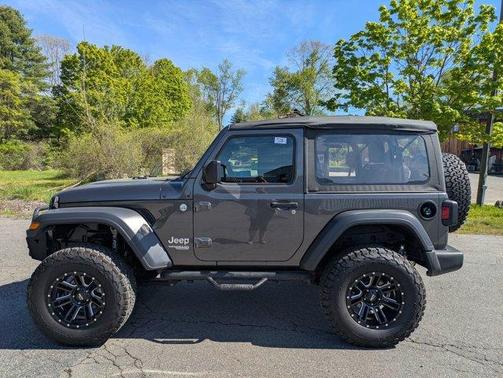 Granite Crystal Clearcoat Metallic 2019 Jeep Wrangler Sport