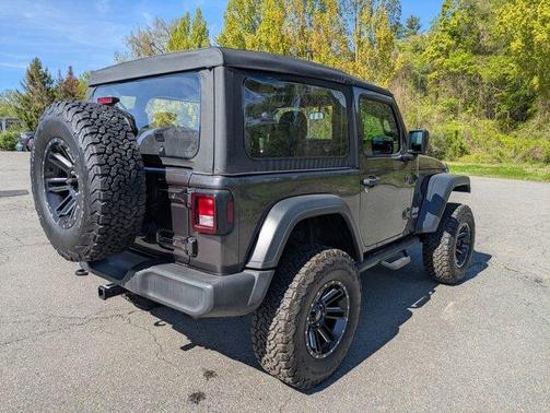 Granite Crystal Clearcoat Metallic 2019 Jeep Wrangler Sport