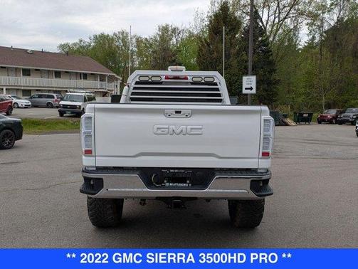 2022 GMC Sierra 3500 Pro