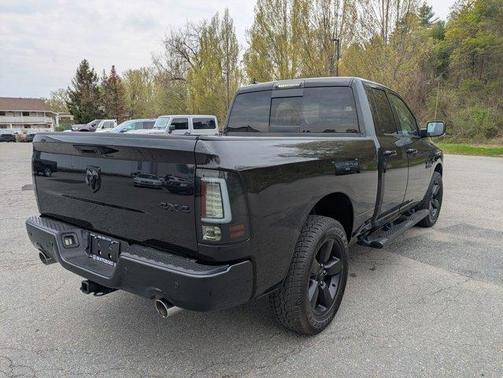 Brilliant Black Crystal Pearlcoat 2018 RAM 1500 Big Horn