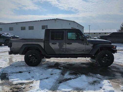 2020 Jeep Gladiator Sport