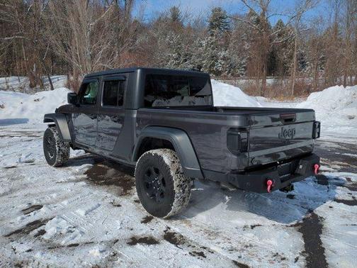 2020 Jeep Gladiator Sport