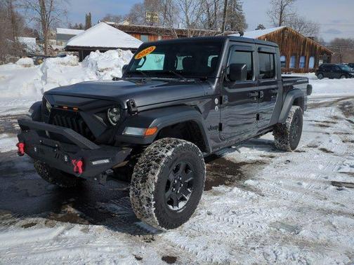 2020 Jeep Gladiator Sport