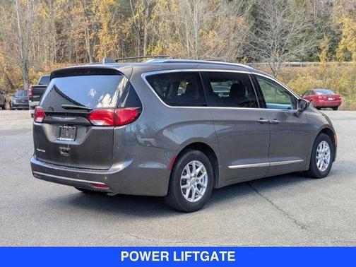 2020 Chrysler Pacifica Touring-L