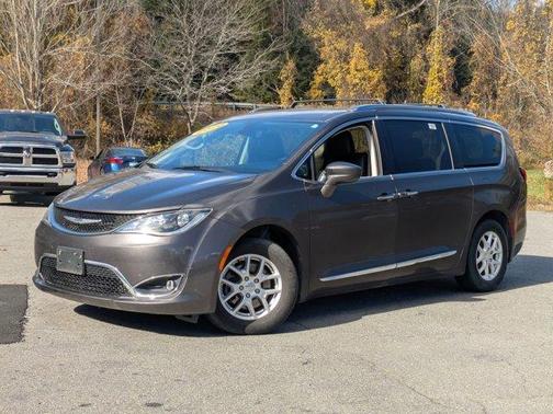 2020 Chrysler Pacifica Touring-L