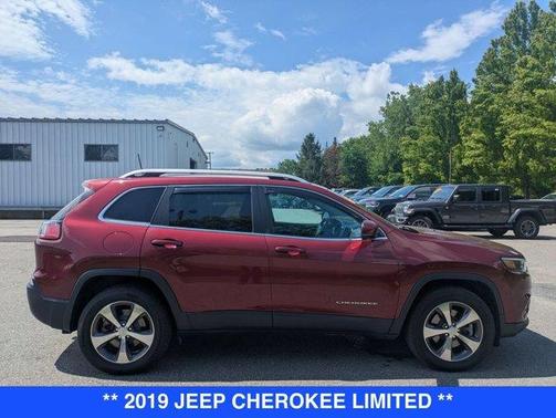 Velvet Red Pearlcoat 2019 Jeep Cherokee Limited