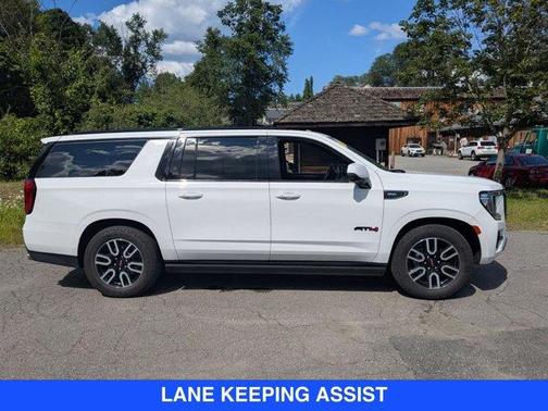 2023 GMC Yukon XL AT4