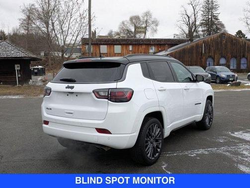 2022 Jeep Compass Altitude