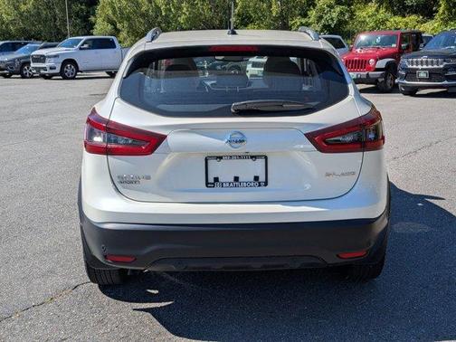 2021 Nissan Rogue Sport SL