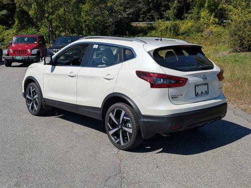 2021 Nissan Rogue Sport SL