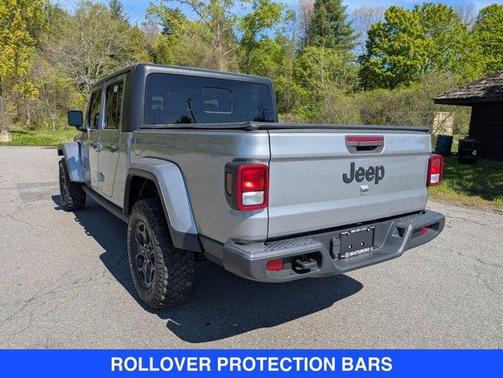 Billet Silver Metallic Clearcoat 2021 Jeep Gladiator Sport