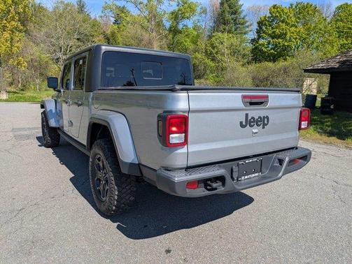 Billet Silver Metallic Clearcoat 2021 Jeep Gladiator Sport