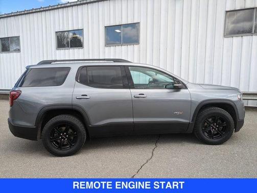 2022 GMC Acadia AT4