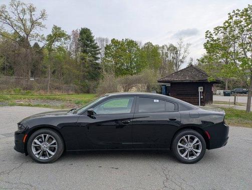 Pitch Black Clearcoat 2021 Dodge Charger SXT