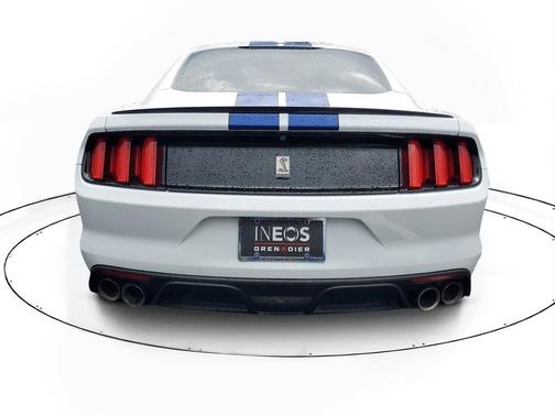 2016 Ford Shelby GT350 Base