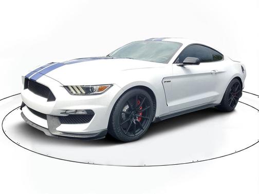 2016 Ford Shelby GT350 Base
