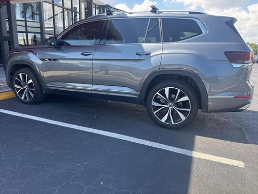 2024 Volkswagen Atlas 2.0T SEL Premium R-Line 4MOTION