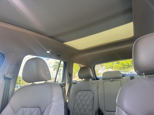 2024 Volkswagen Atlas 2.0T SEL Premium R-Line 4MOTION