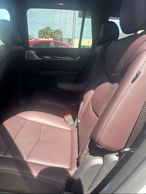 Crystal White Tricoat 2024 Cadillac XT6 Premium Luxury FWD