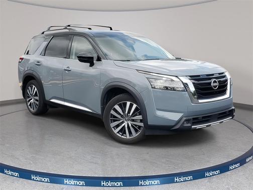 2022 Nissan Pathfinder Platinum 4WD