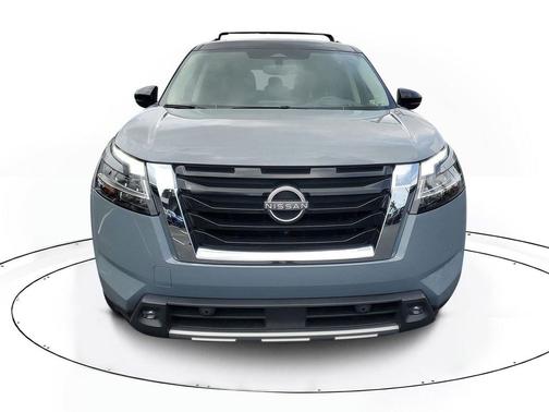 2022 Nissan Pathfinder Platinum 4WD
