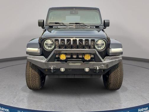 Black Clearcoat 2019 Jeep Wrangler Unlimited Sahara