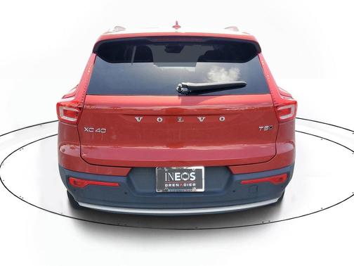 2019 Volvo XC40 T5 Momentum