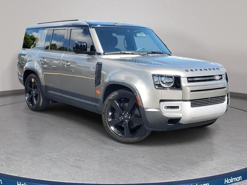 2023 Land Rover Defender 130 SE