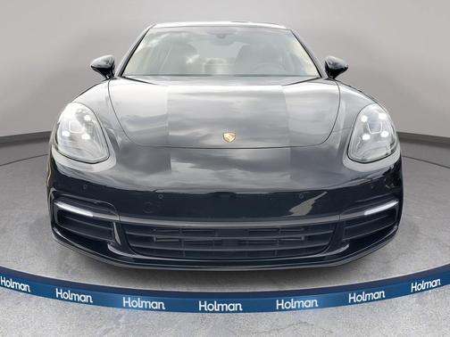 2019 Porsche Panamera 4