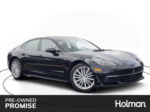 2019 Porsche Panamera 4