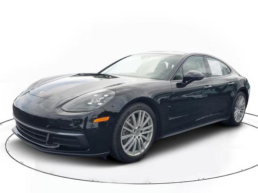 2019 Porsche Panamera 4