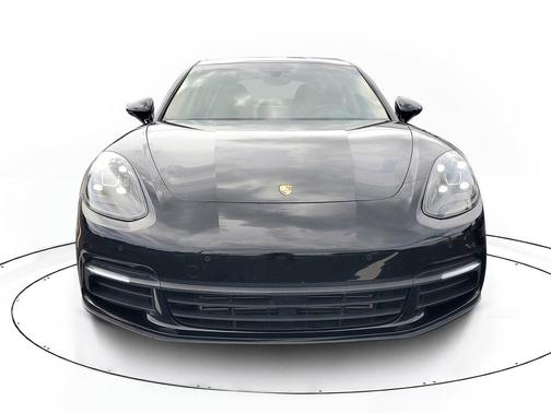 2019 Porsche Panamera 4