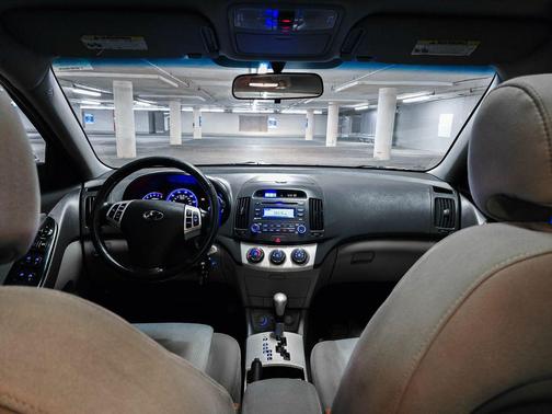 2009 Hyundai ELANTRA SE