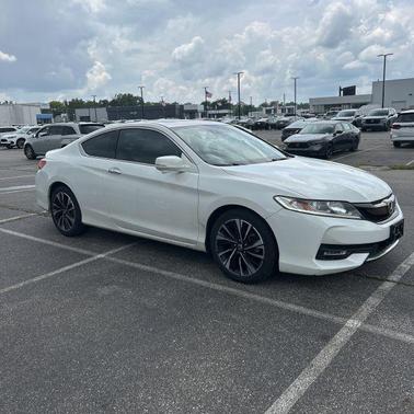 2017 Honda Accord EX-L w/Navigation & Honda Sensing